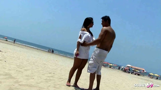 Mükemmel götlü Brezilyalı latin genç kız büyük yaraklı yabancı tarafından sikiliyor ve sikiliyor