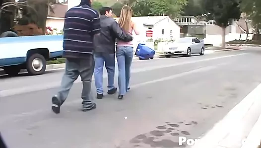 Sarışın denice k üç yarağı birlikte istiyor