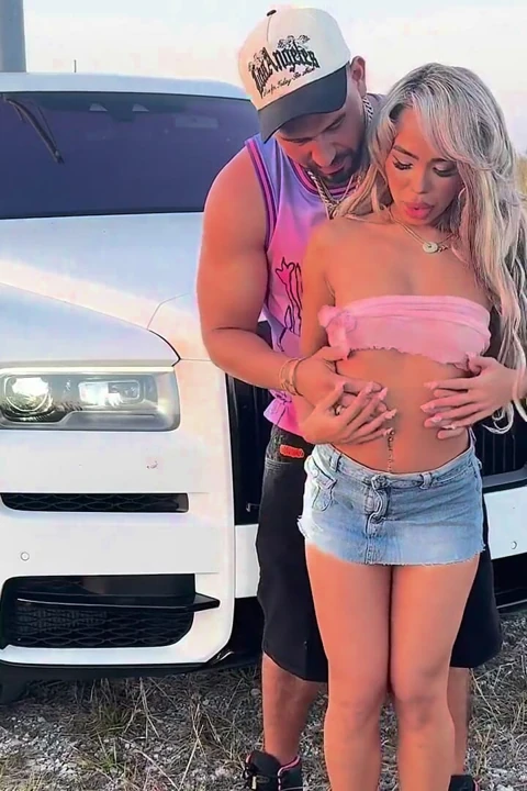 Karışık Asyalı tanrıça luna luxe rolls royce'unda sikiliyor - teddy tarantino