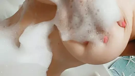 Banyoda bana katılır mısın?