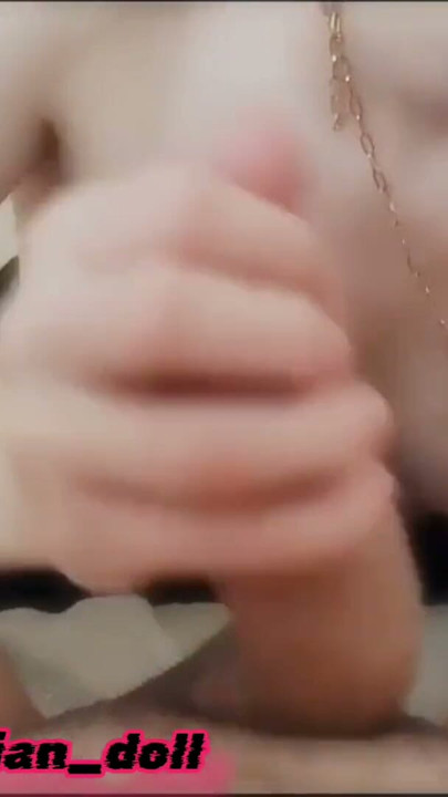 PoV: Büyük Memeli Üvey Kız Kardeşim Becerdin Olmak İstiyor Ve Bana Derin Bir Oral Seks Veriyor | Klip 2