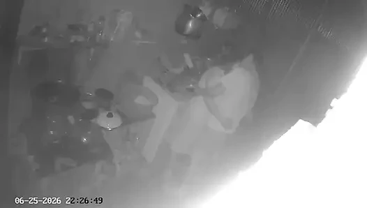 Mutfakta patronun karısıyla aldattım