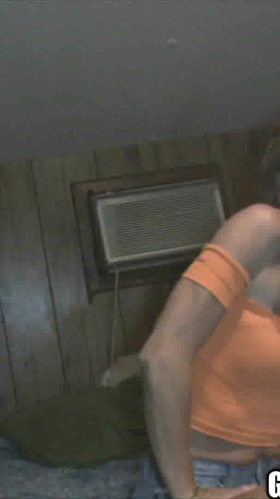 Korku hikayesi fahişe kaltak orta yaşlı seksi kadın boşalmak için kabustan kaçıyor ve azgın amına yarak boşaltıyor!! | Klip 2