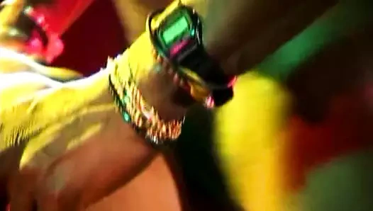 Sıcak güney amerika gecesi! (sahne 02)