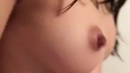 Diane cai seni küçük memeleriyle baştan çıkarmaya çalışıyor