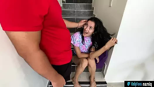 Kötü zaman geçiriyor güzel bir üniversite öğrencisini siktim, gününü siktim