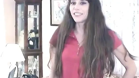 Azgın piliç çırılçıplak kanepede poz atıyor