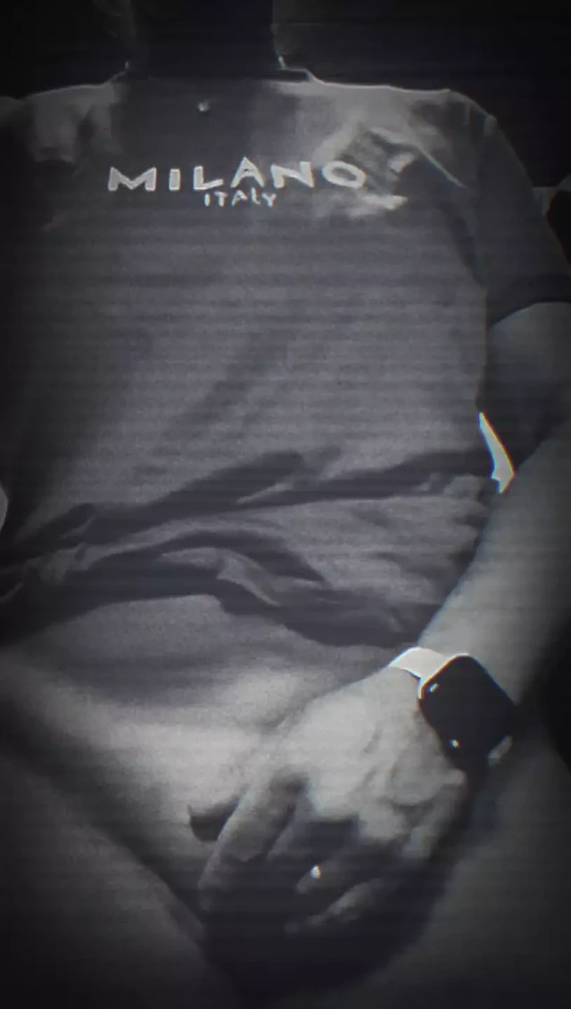 Ateşli amcık, büyük dudaklar, ıslak vajina, klitorisini ovuyor, mastürbasyon banyosu, klitorisimi göster, ateşli azgın kız mila