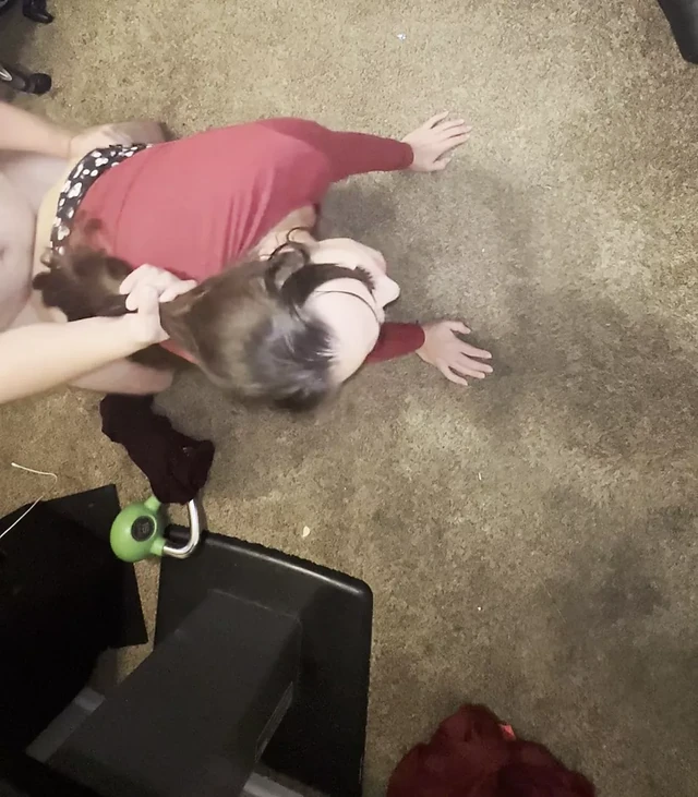 Позволь моему пасынку попрактиковаться с моей задницей - Наталья