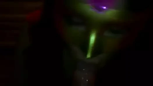 Rus fahişe belka emdi horoz