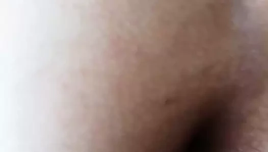 Geniş götlü evli kadın