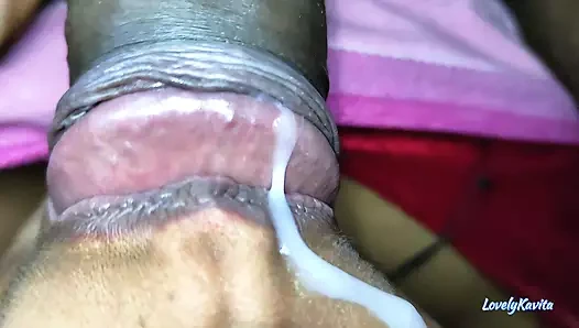 Sikimi Yenge'nin ağzına soktum ve ağzındaki dölü çıkardım