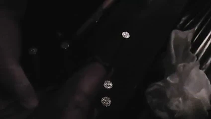 İşkence odasında çivileme