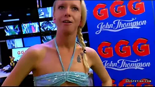 sarışın lucie alır bukkakes ve verir oral seks