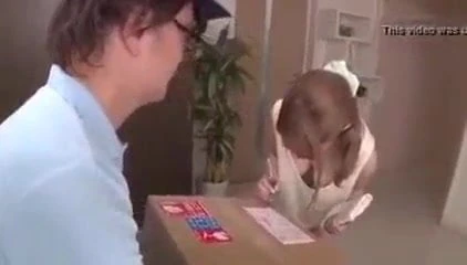 Şu memelere bak!!