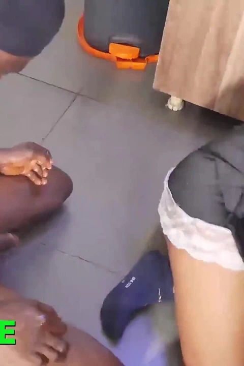 Üvey oğul üvey annesini nasıl sikiyor