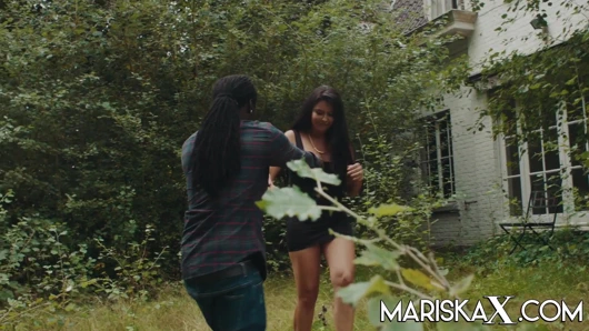 Mariskax mariska kocası tarafından bir bbc'ye teklif edildi