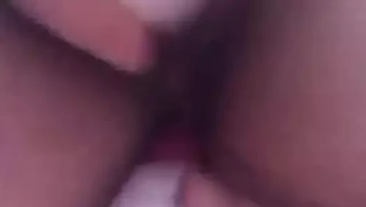 Polonyalı kız her iki delik ile oynuyor