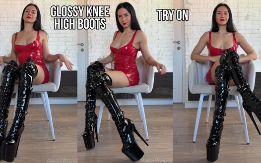 Parlak diz yüksek çizme denemesi