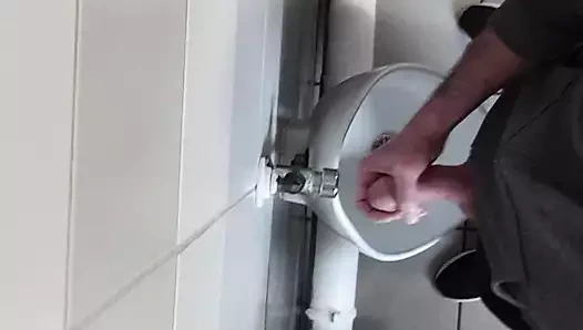 umumi tuvalette masturbasyon yapmak