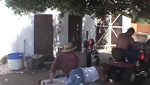 Büyük memeli seksi kıllı amcık dörtlü anal sikişiyor