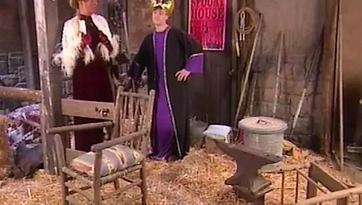 Prenses tutkusu yoğun bağ içinde