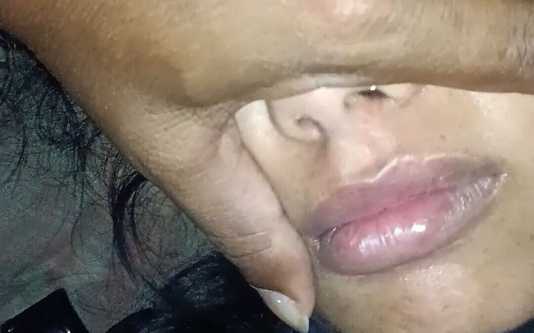 Kız kardeşimin evde arkadaşı, seksi güzel kız glory amcık yiyor - queen4desi