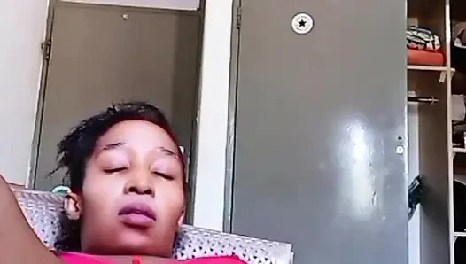 Keşke bana daha yakın olsan