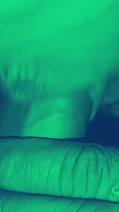 Arkadaşının karısı şimdiye kadarki en iyi yarağı emiyor cumass yarak emiyor (18+) | Klip 1