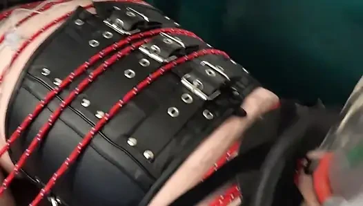 Venüs elektro lady diva cane zindanında sağıyor