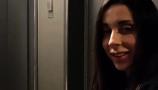 Ben odamı beklerken büyük zenci yarağı beni otelde sikiyor