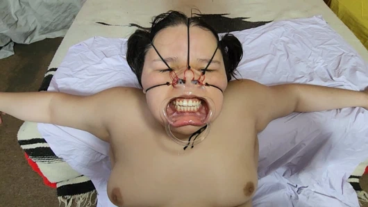 Beni aşağıla ve kullan, bana ne istiyorsan yap