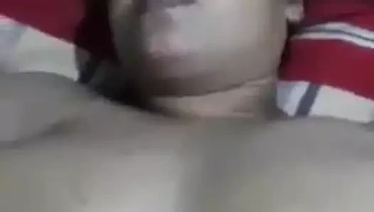 Sıcak yenge kedi parmak tarafından kocasının arkadaşı