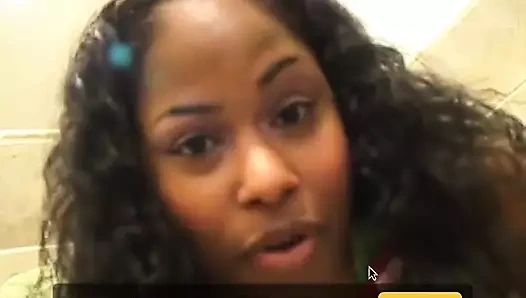 Siyah güzellik sulu amından Wee'nin damlıyor