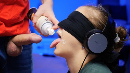 En iyi arkadaşım zevk oyununu oynamayı teklif etti ama beni kandırdı ve boşalttı - xsanyany