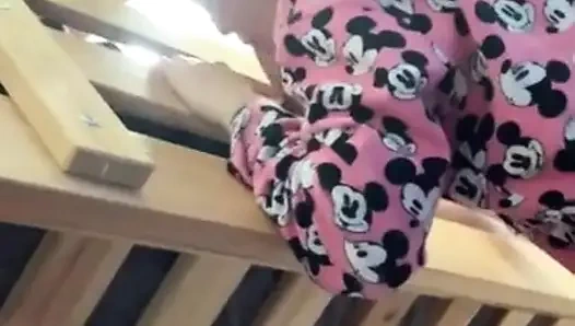 Francesca Palma oda arkadaşımın yarağını emiyor