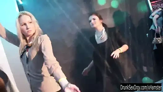 ıslak parti lezbiyenler parmak quims