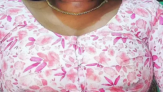 Desi item girl kavita model Part - 01