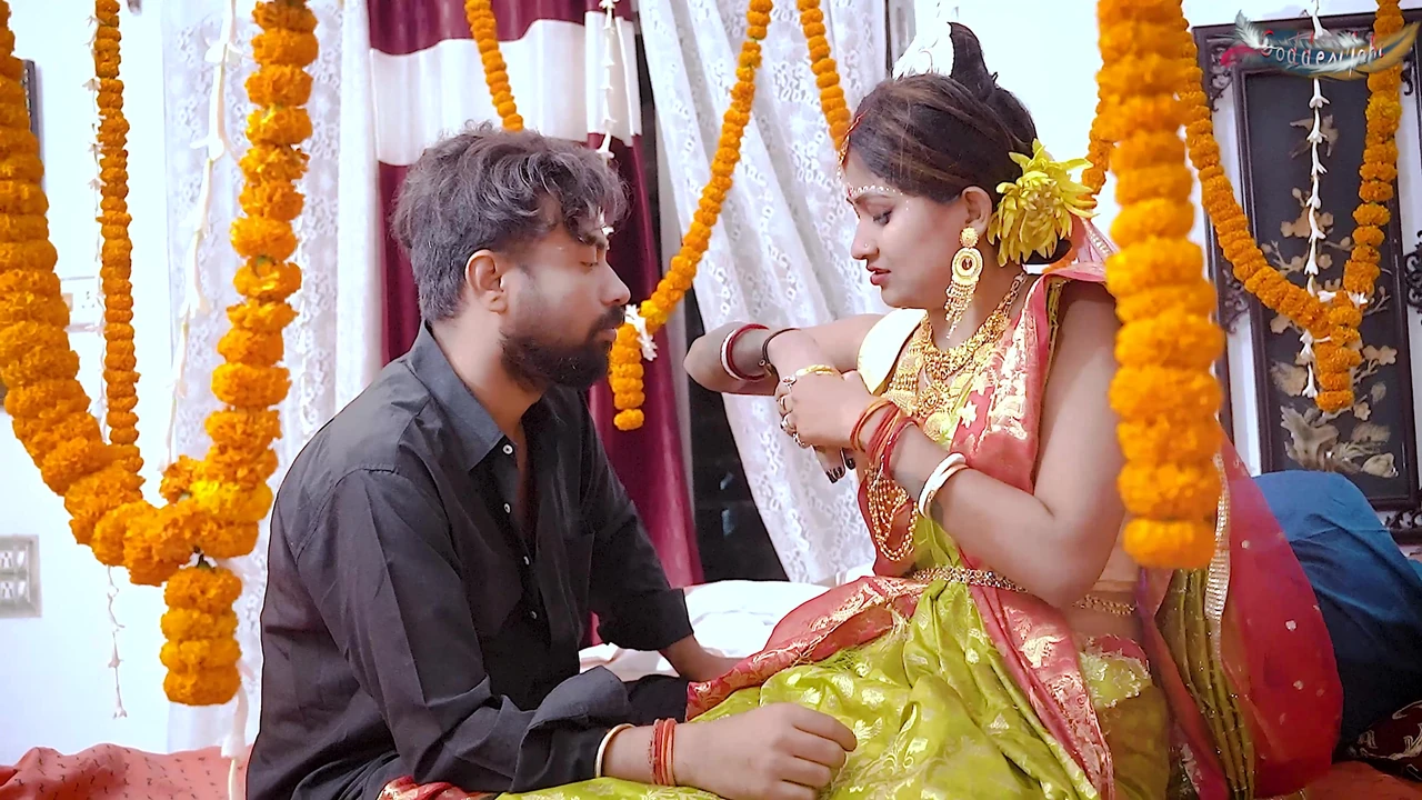 चीटिंग  वाइफ  पार्ट  ०२  नेवली  मैरिड  वाइफ  विथ  हेर  बॉय  फ्रेंड  हार्डकोर  फ़क  इन  फ्रंट  ऑफ़  हेर  हस्बैंड  ( हिंदी  ऑडियो  )