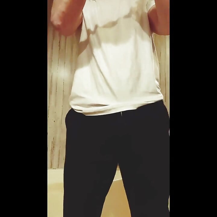 Babacık seni istiyor: büyük bulutlar + seksi ses + striptiz gösterisi