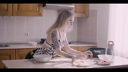 Bu ateşli hatun pizzadan daha fazlasını yaptı