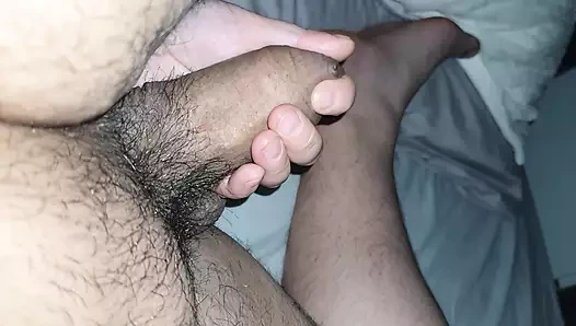 Üvey anne üvey oğlunun büyük, kalın ereksiyona şaşırıyor