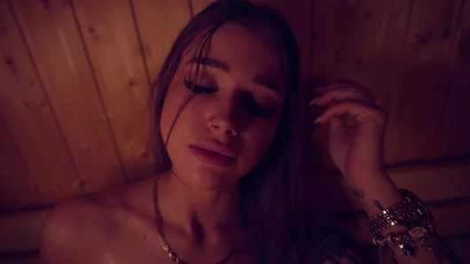 Olivia Sparkle - Temizlikçi Olmanın Söylenmemiş Faydaları *İleri Sauna Tasing* 4K