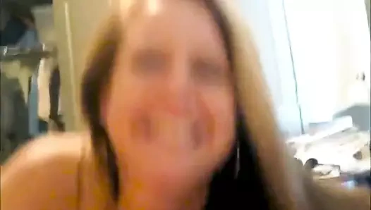 Milf eş verir harika bj cim