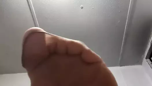 Sadece şu anal naylon ayakları kokla