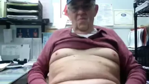 Dede kameraya boşalıyor