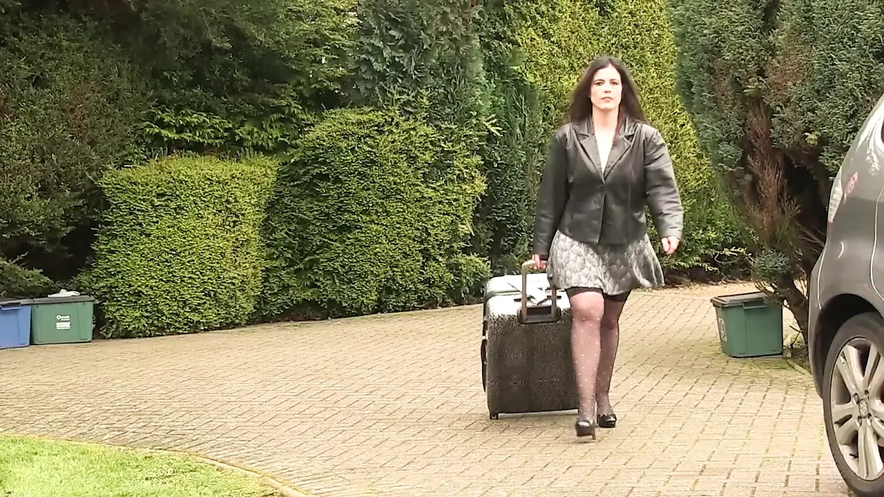 Lacey Starr yaşlı ve genç yalıyor