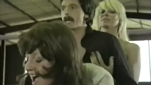 Komm auf den Teppich Luise (1976)