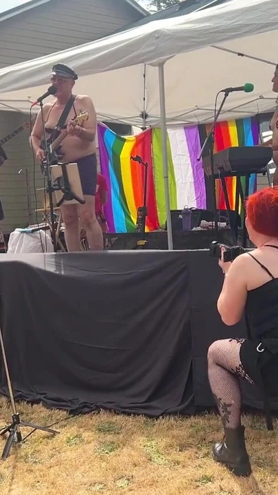 Fuck-a-palooza 2025: sahne gösterisi - cliff media productions | Klip 1