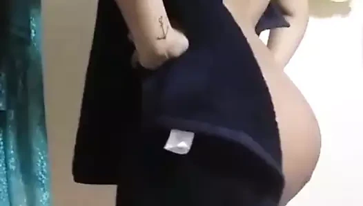 Hintli kız banyo havlusu